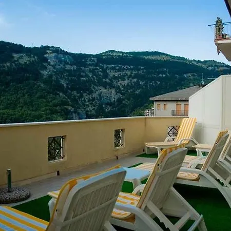 Viola Hotel 3*